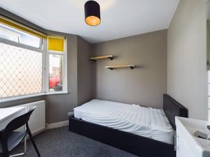 Photo 30- click for photo gallery